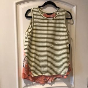 Doe & Rae high-low beautiful top size M